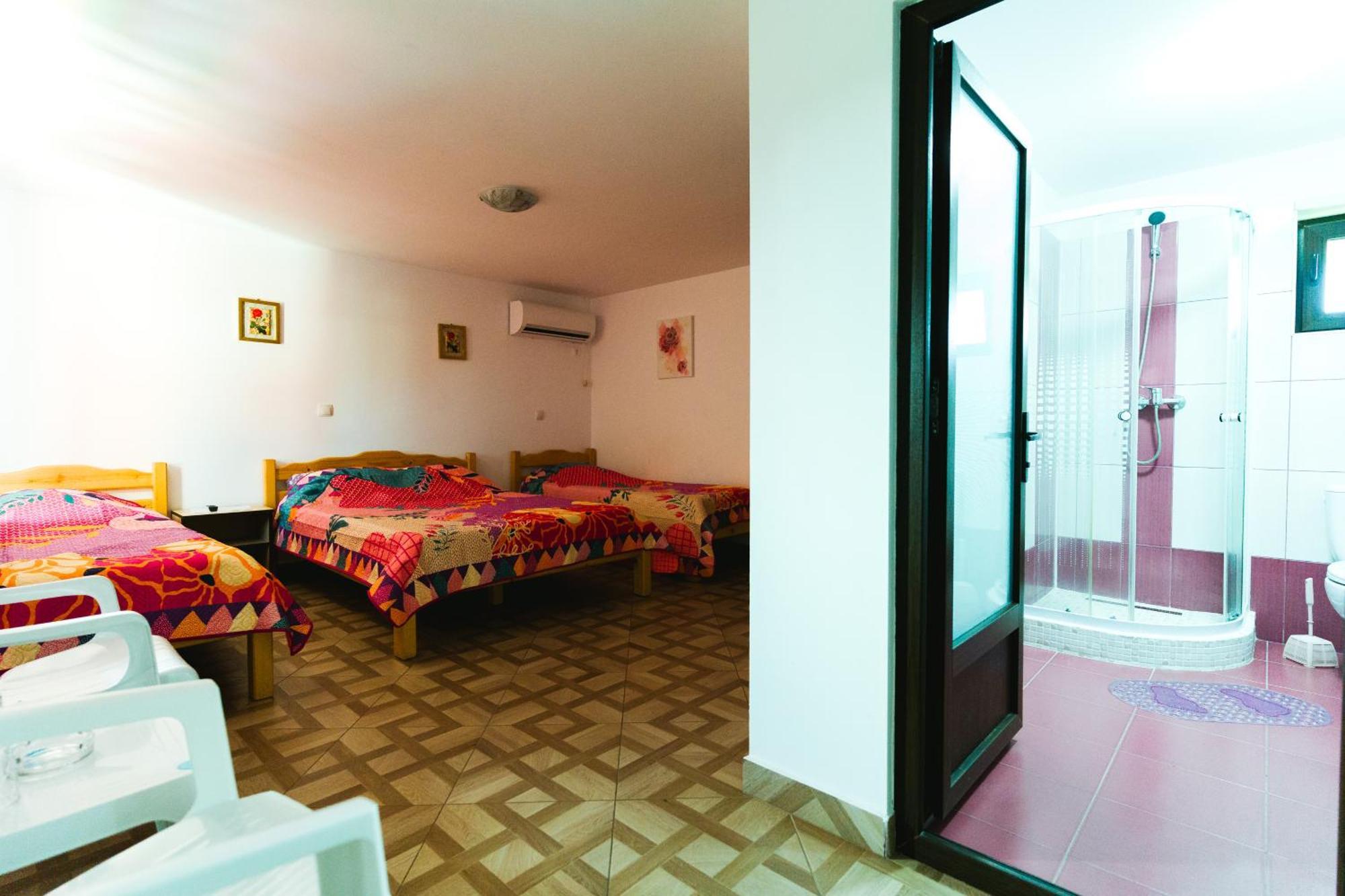 Casa Leahu Hotel Costinesti Ngoại thất bức ảnh
