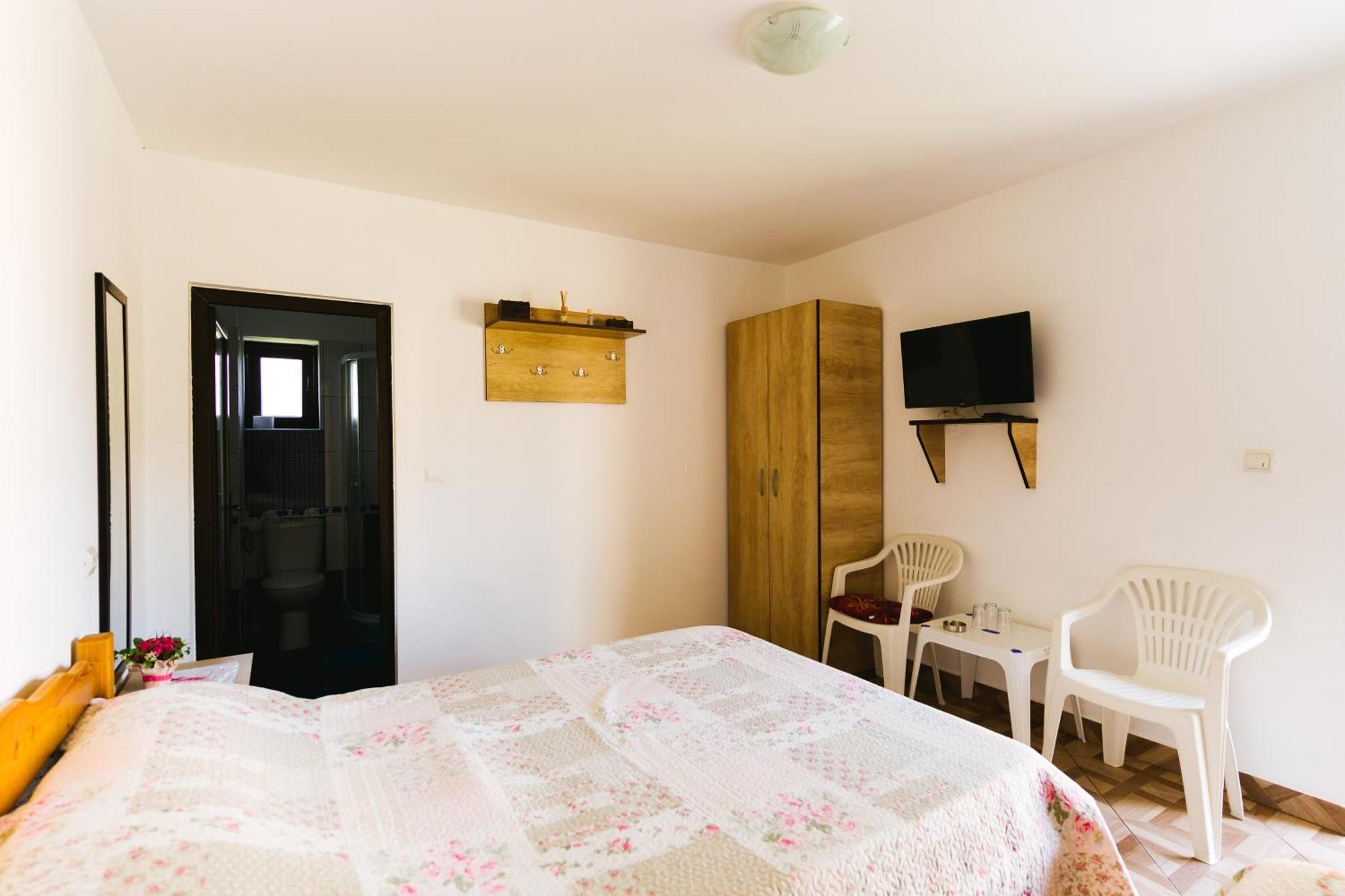 Casa Leahu Hotel Costinesti Ngoại thất bức ảnh